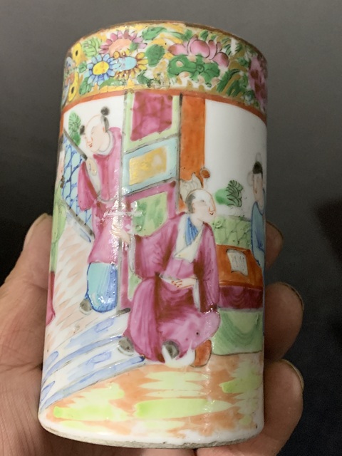 古玩陶瓷廣彩人物故事紋筆筒拍賣,當前價格2800元