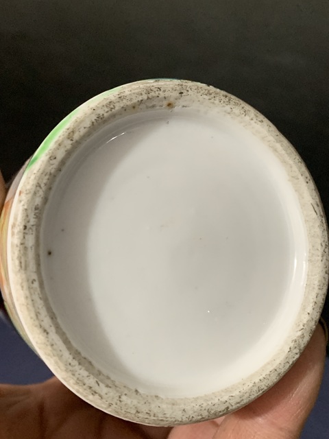 古玩陶瓷廣彩人物故事紋筆筒拍賣,當前價格2800元