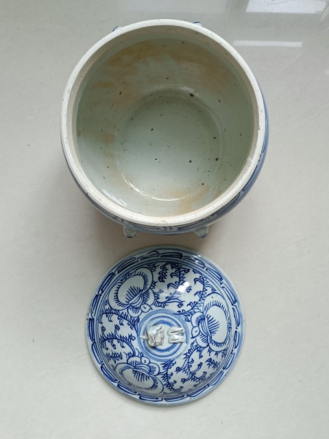 古玩陶瓷青花纏枝花紋四系粥罐真品鑒賞圖