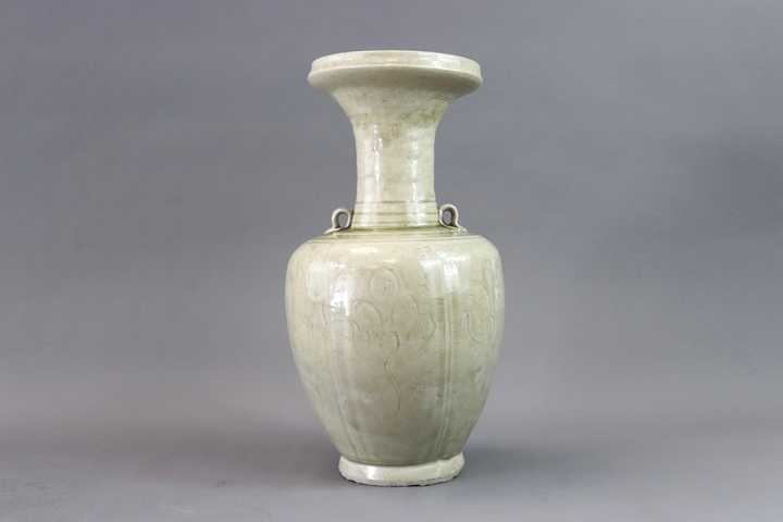 古玩陶瓷越窯青瓷刻花盤口瓶，不排除金村窯真品鑒賞圖