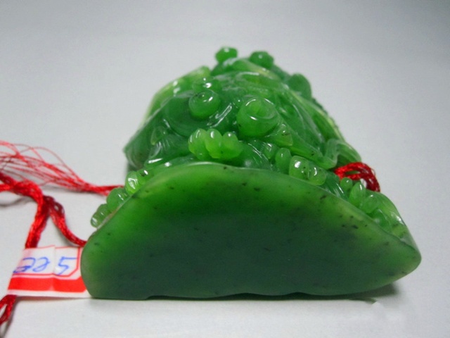 古玩玉器和田碧玉年年有余擺件拍賣(mài),當(dāng)前價(jià)格2688元