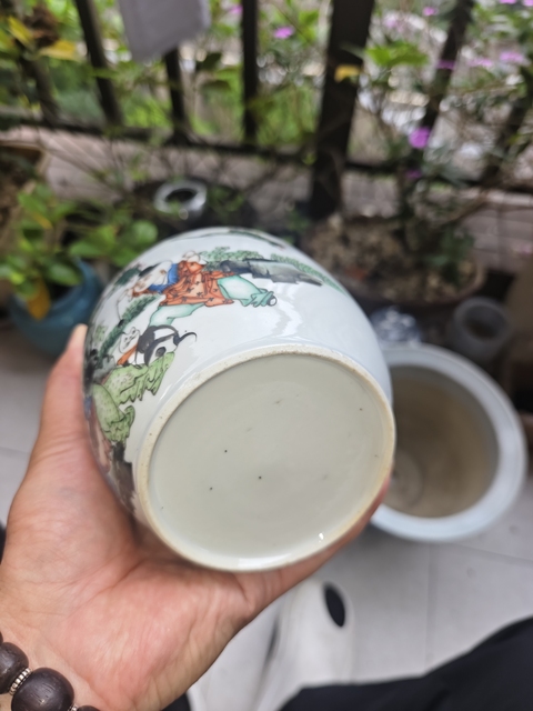 古玩陶瓷民國粉彩人物糖缸真品鑒賞圖