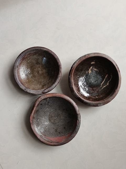 古玩陶瓷宣州窯醬釉燈盞拍賣，當前價格0元