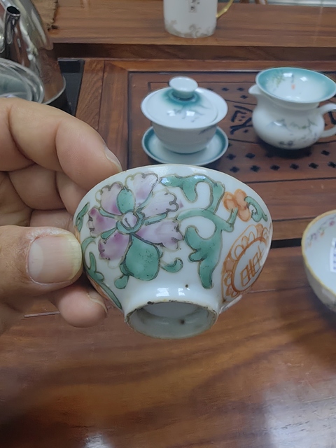 古玩陶瓷粉彩杯真品鑒賞圖