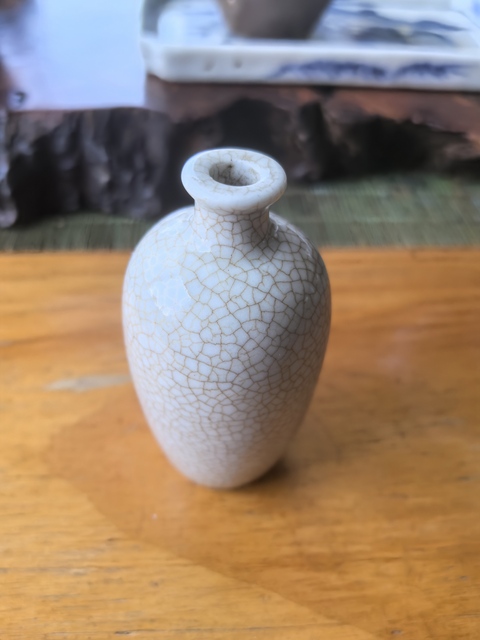 古玩陶瓷哥釉鼻煙壺真品鑒賞圖
