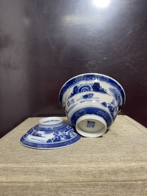 古玩陶瓷清.青花山水蓋碗拍賣，當(dāng)前價格2680元