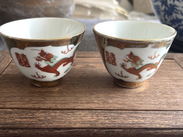 古玩陶瓷礬紅金彩開窗雙喜龍鳳紋杯拍賣,當前價格190元