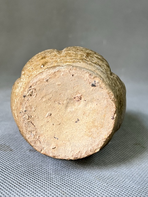 古玩陶瓷北宋~越窯青瓷瓜棱執壺拍賣，當前價格3580元