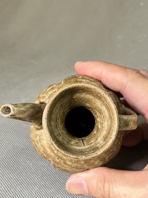 古玩陶瓷北宋~越窯青瓷瓜棱執壺拍賣，當前價格3580元