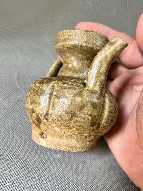 古玩陶瓷北宋~越窯青瓷瓜棱執壺拍賣，當前價格3580元