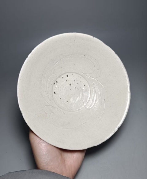 古玩陶瓷(南宋)青白釉刻花斗笠碗拍賣,當(dāng)前價格0元