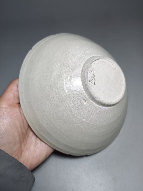 古玩陶瓷(南宋)青白釉刻花斗笠碗拍賣,當(dāng)前價格0元