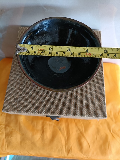 古玩陶瓷南宋建窯烏金釉束口盞拍賣,當(dāng)前價(jià)格260元