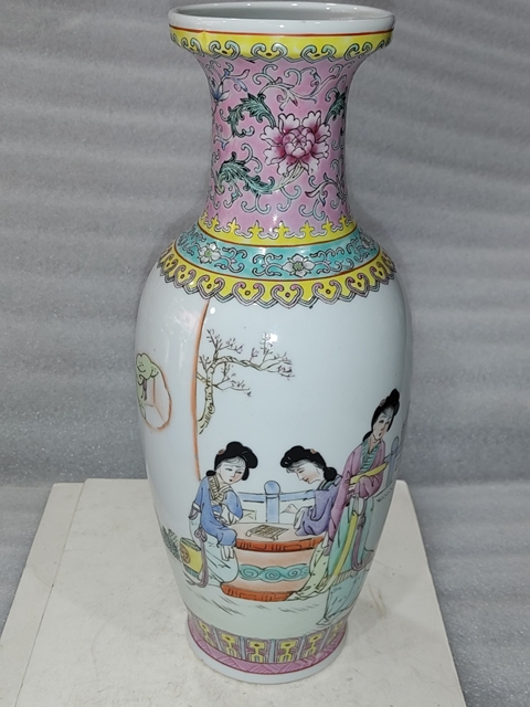 古玩陶瓷粉彩仕女人物盤口瓶拍賣，當(dāng)前價(jià)格1680元