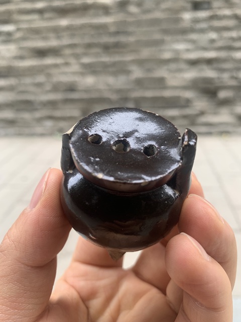 古玩陶瓷耀州窯黑釉香爐拍賣,當前價格4600元