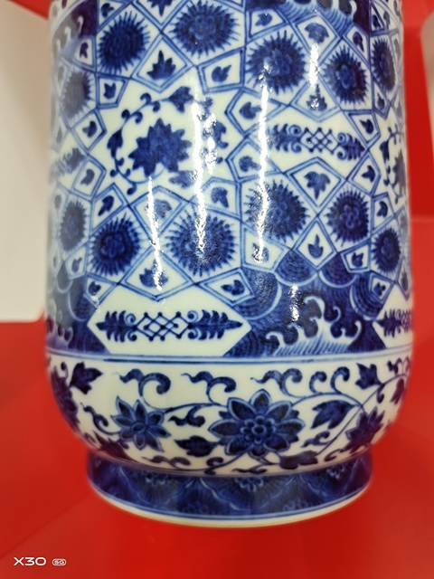 古玩陶瓷青花纏枝蓮壯罐真品鑒賞圖