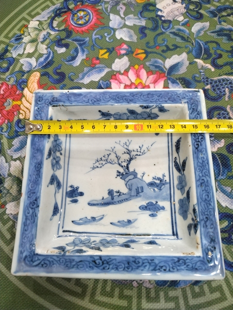 古玩陶瓷青花山水人物紋四方盤真品鑒賞圖