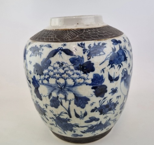 古玩陶瓷清晚期 青花花鳥紋罐真品鑒賞圖