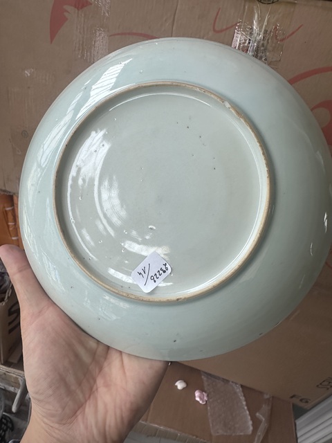 古玩陶瓷粉彩花卉紋盤真品鑒賞圖