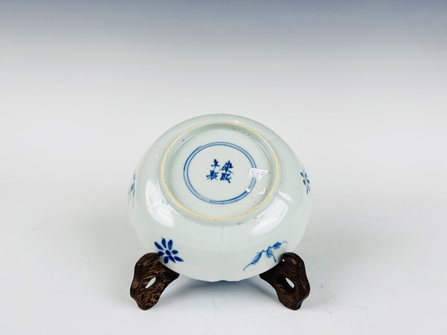 古玩陶瓷清光緒·青花魚蝦蟹杯碟真品鑒賞圖