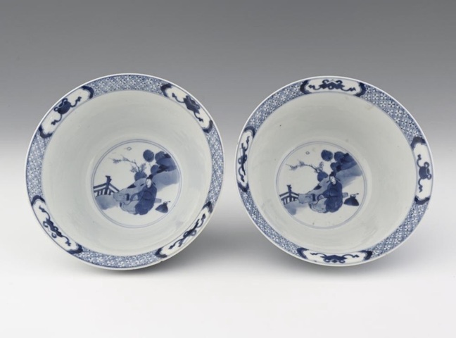 古玩陶瓷青花人物紋碗一對真品鑒賞圖