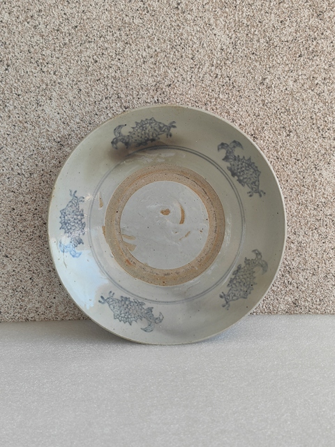 古玩陶瓷青花魚紋盤真品鑒賞圖