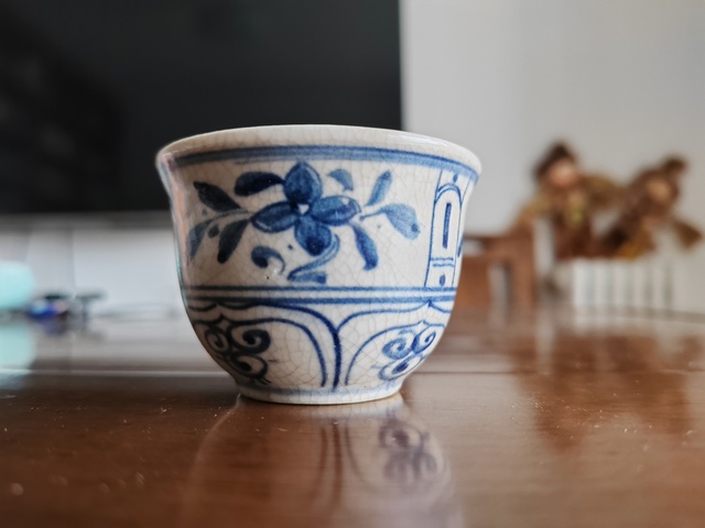 古玩陶瓷青花花卉紋杯真品鑒賞圖