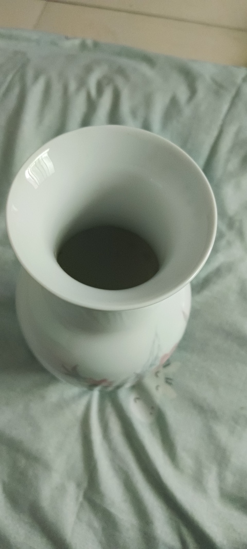 古玩陶瓷粉彩花鳥紋瓶真品鑒賞圖