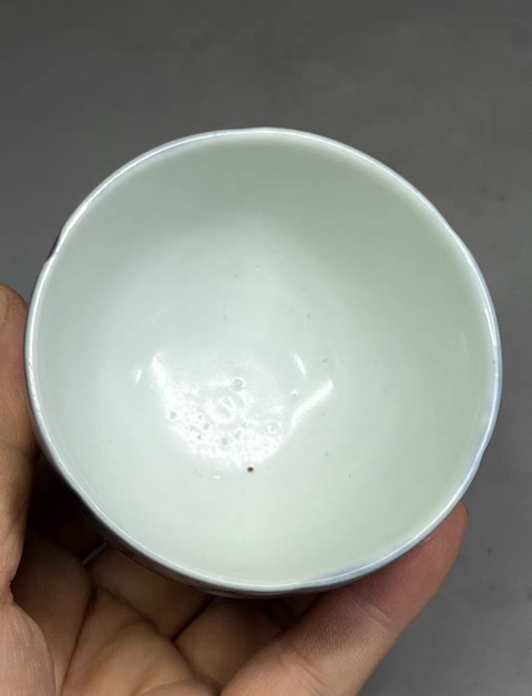 古玩陶瓷日本明治霽藍釉杯真品鑒賞圖