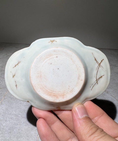 古玩陶瓷船型描金茶托真品鑒賞圖