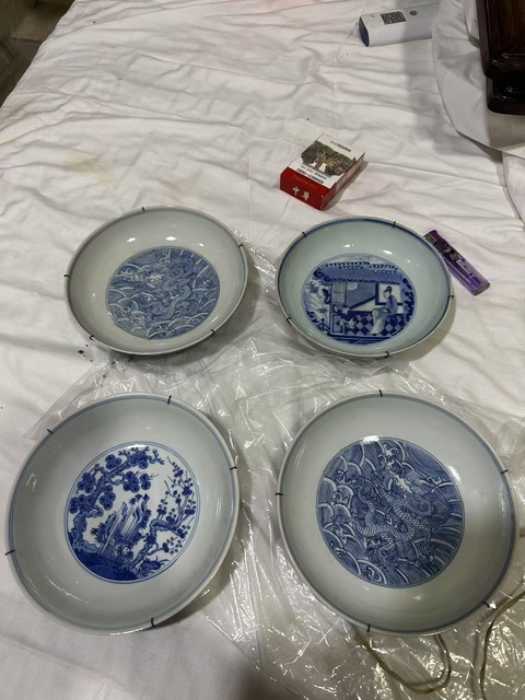 古玩陶瓷青花盤真品鑒賞圖