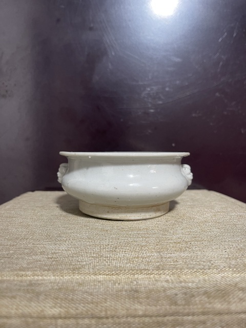 古玩陶瓷德化白瓷獅耳爐真品鑒賞圖