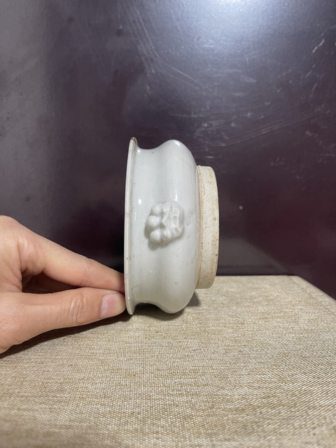 古玩陶瓷德化白瓷獅耳爐真品鑒賞圖