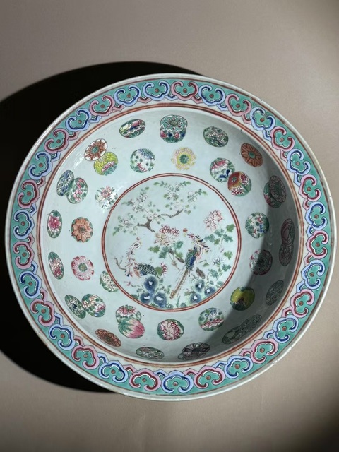 古玩陶瓷粉彩鳳穿牡丹圖折沿盆真品鑒賞圖