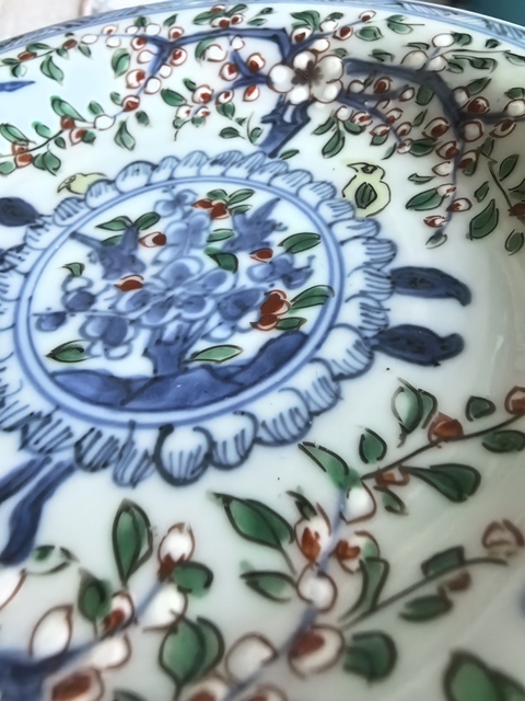 古玩陶瓷清康熙 青花五彩花卉紋盤真品鑒賞圖