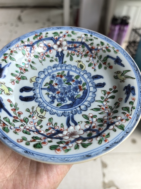 古玩陶瓷清康熙 青花五彩花卉紋盤真品鑒賞圖
