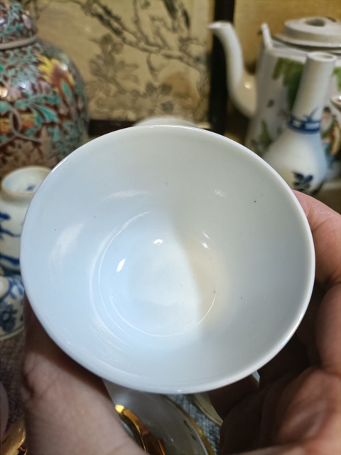 古玩陶瓷松石綠開光粉彩童子圖仰鐘杯真品鑒賞圖