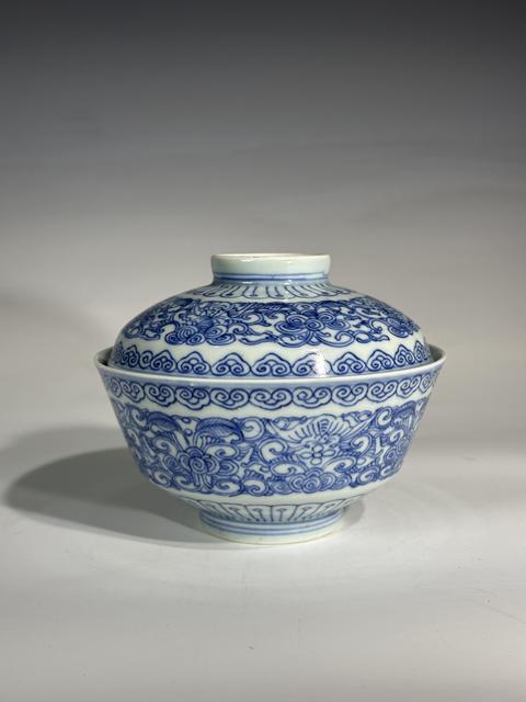 古玩陶瓷蓋碗真品鑒賞圖