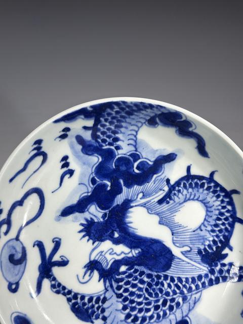 古玩陶瓷盤真品鑒賞圖
