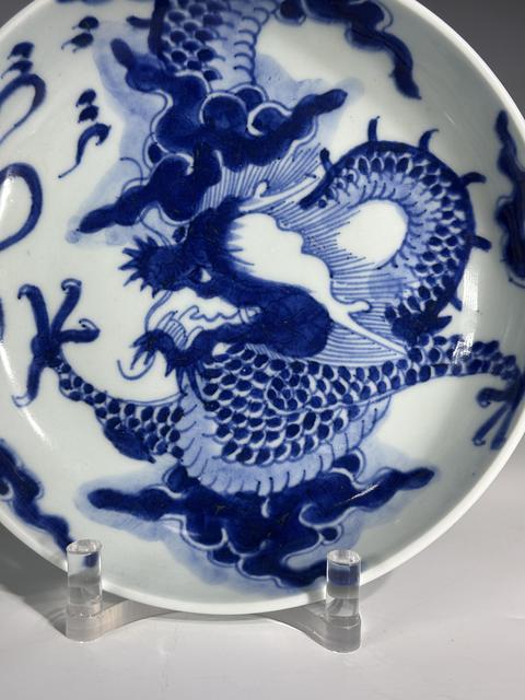 古玩陶瓷盤真品鑒賞圖