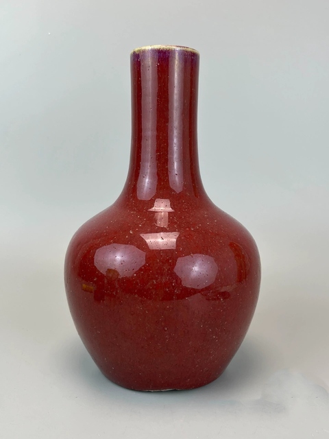 古玩陶瓷祭紅釉大天球瓶真品鑒賞圖