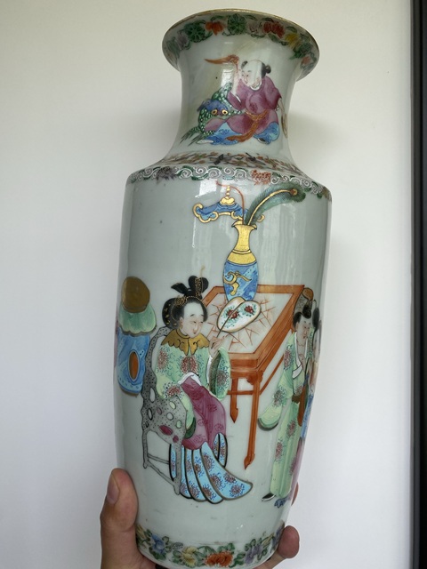 古玩陶瓷廣彩人物瓶真品鑒賞圖