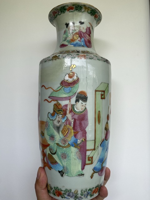 古玩陶瓷廣彩人物瓶真品鑒賞圖