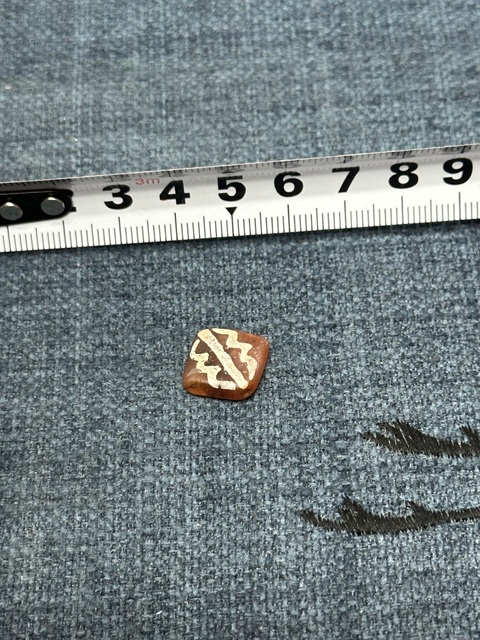 古玩陶瓷宋元精品老瑪瑙菱型珠拍賣,當前價格89元