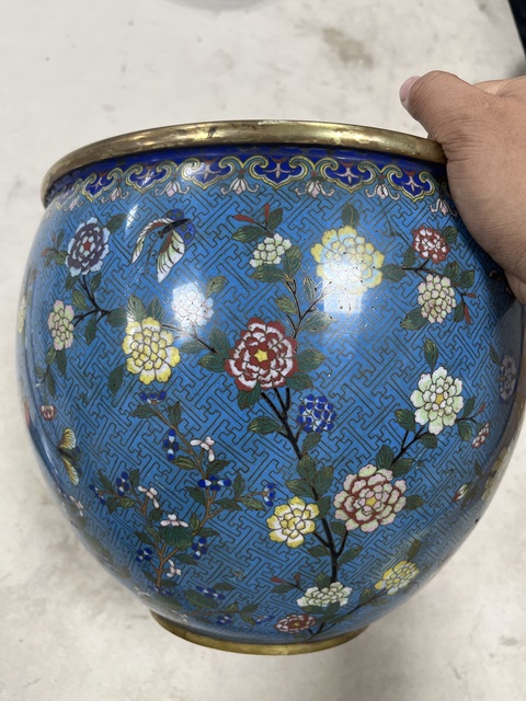 古玩陶瓷銅胎掐絲琺瑯花卉紋案缸真品鑒賞圖