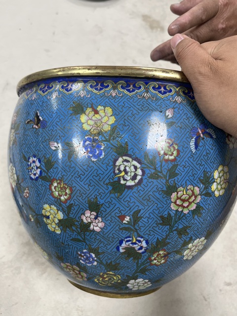 古玩陶瓷銅胎掐絲琺瑯花卉紋案缸真品鑒賞圖
