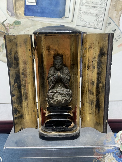 古玩陶瓷民國漆金木雕佛龕拍賣，當(dāng)前價(jià)格2260元