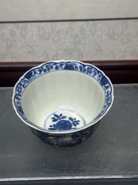 古玩陶瓷清中晚期精品青花大尺寸花口茶杯拍賣,當前價格1260元