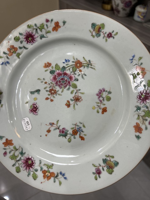 古玩陶瓷粉彩盤真品鑒賞圖