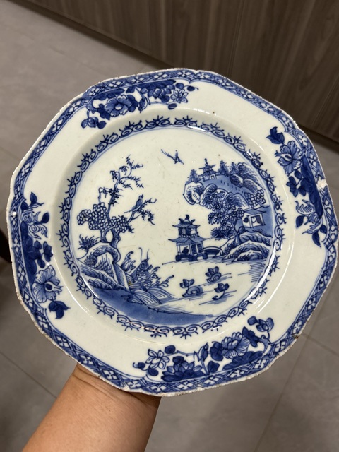 古玩陶瓷粉彩盤真品鑒賞圖